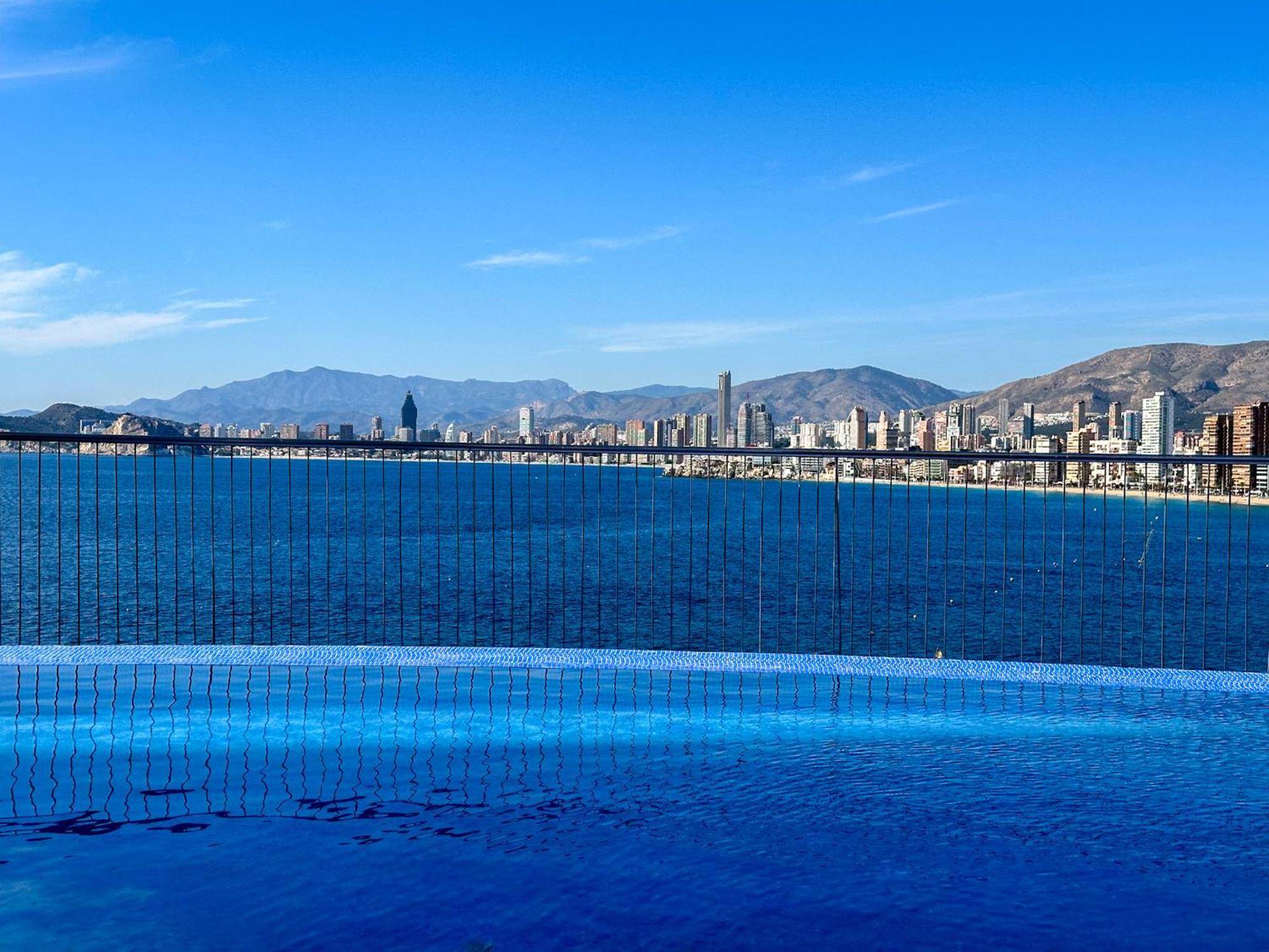 Gemelos 28 Balcon Al Mediterraneo Benidorm Eksteriør billede